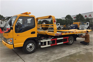 薛城哪里有拖车服务